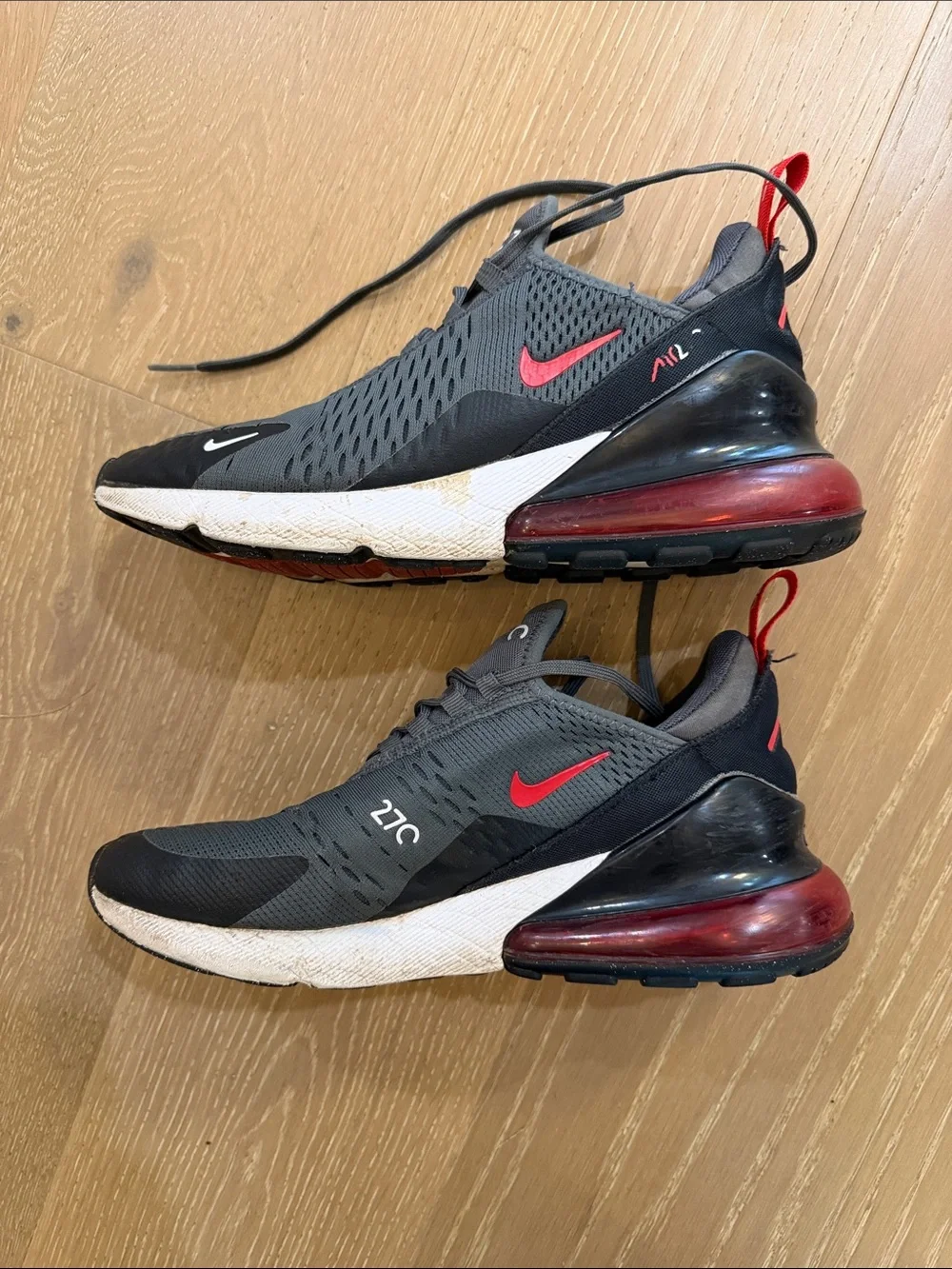 Nike Air Max 270 GS “Iron Grey University Red” big kids 7Y